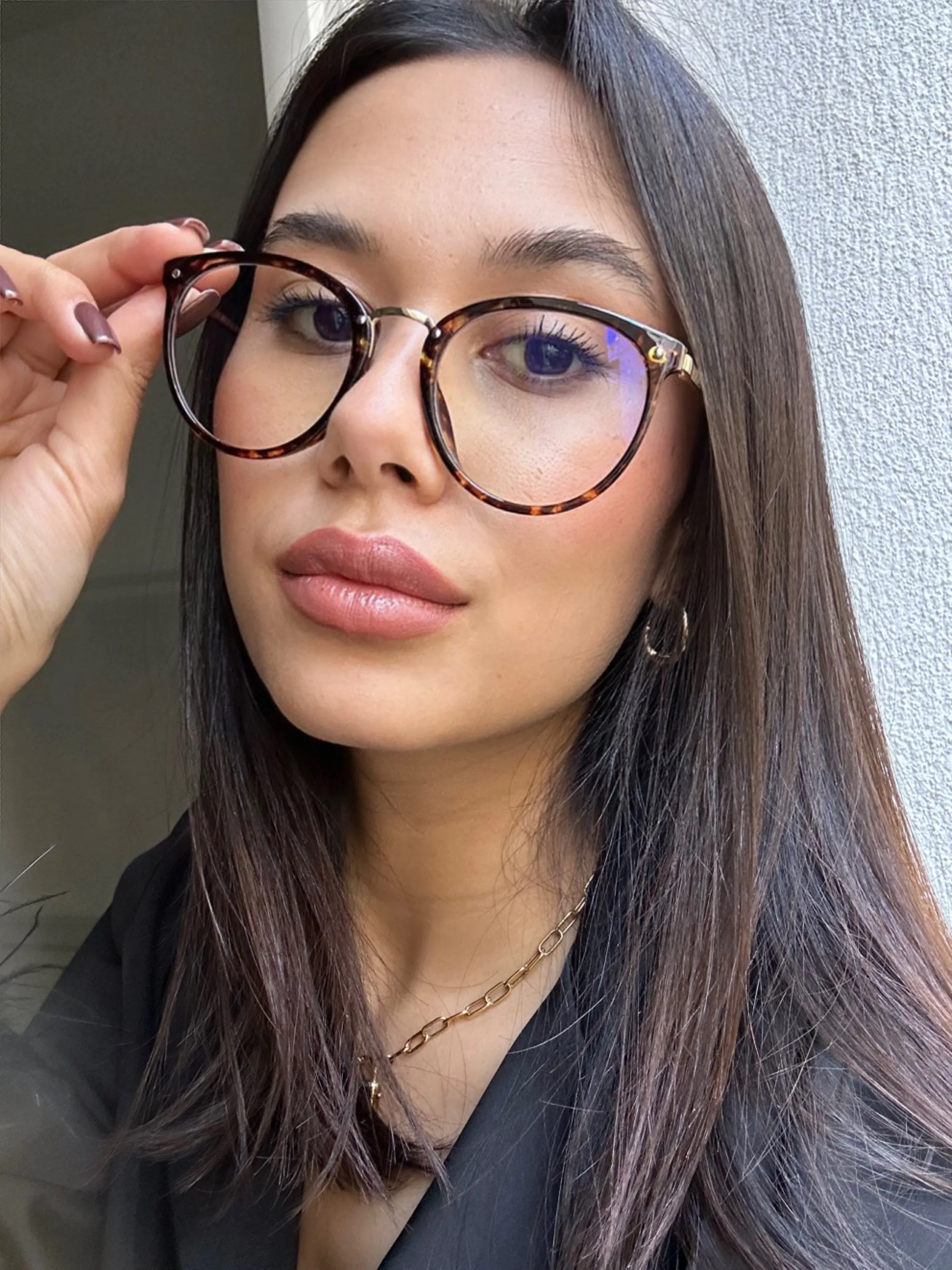 Emma.S Brown / Havana - Blue Light sold by Le Petit Lunetier product image thumbnail 4