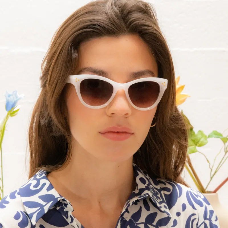 Lena Cream - Sun sold by Le Petit Lunetier