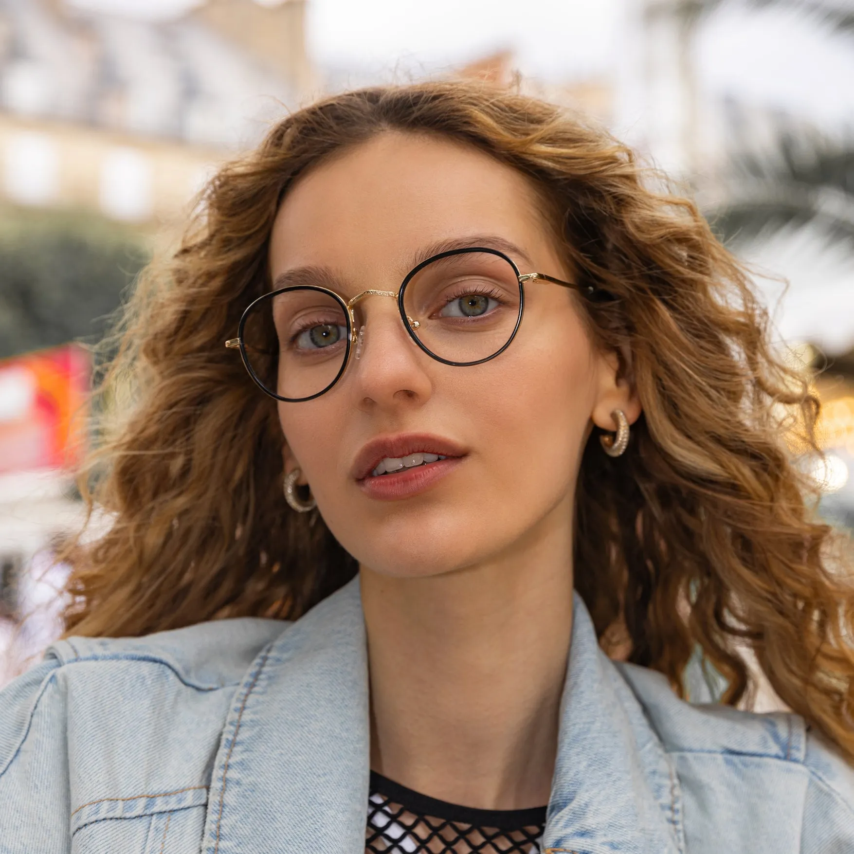 Charlotte Black - Blue Light sold by Le Petit Lunetier product image thumbnail 2