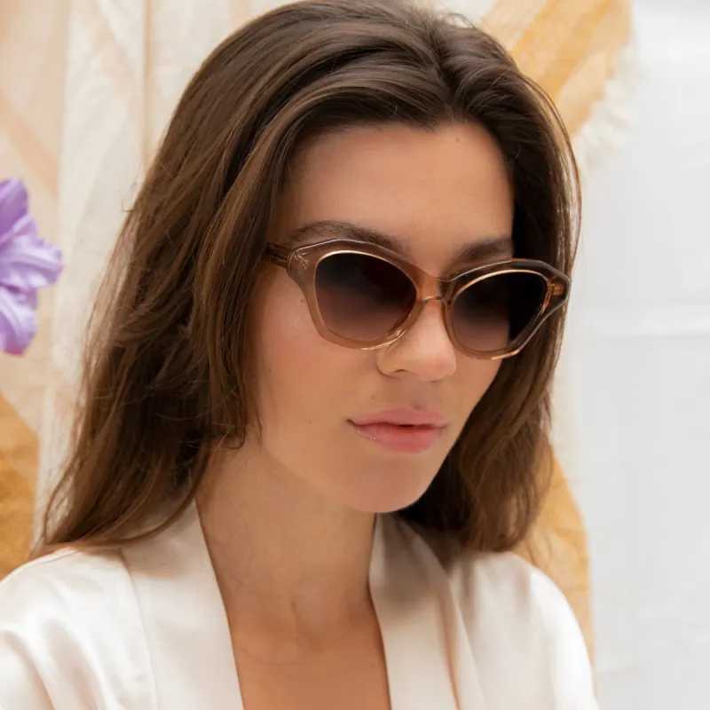 Izzy.H Transparent Pink - Sunglasses sold by Le Petit Lunetier