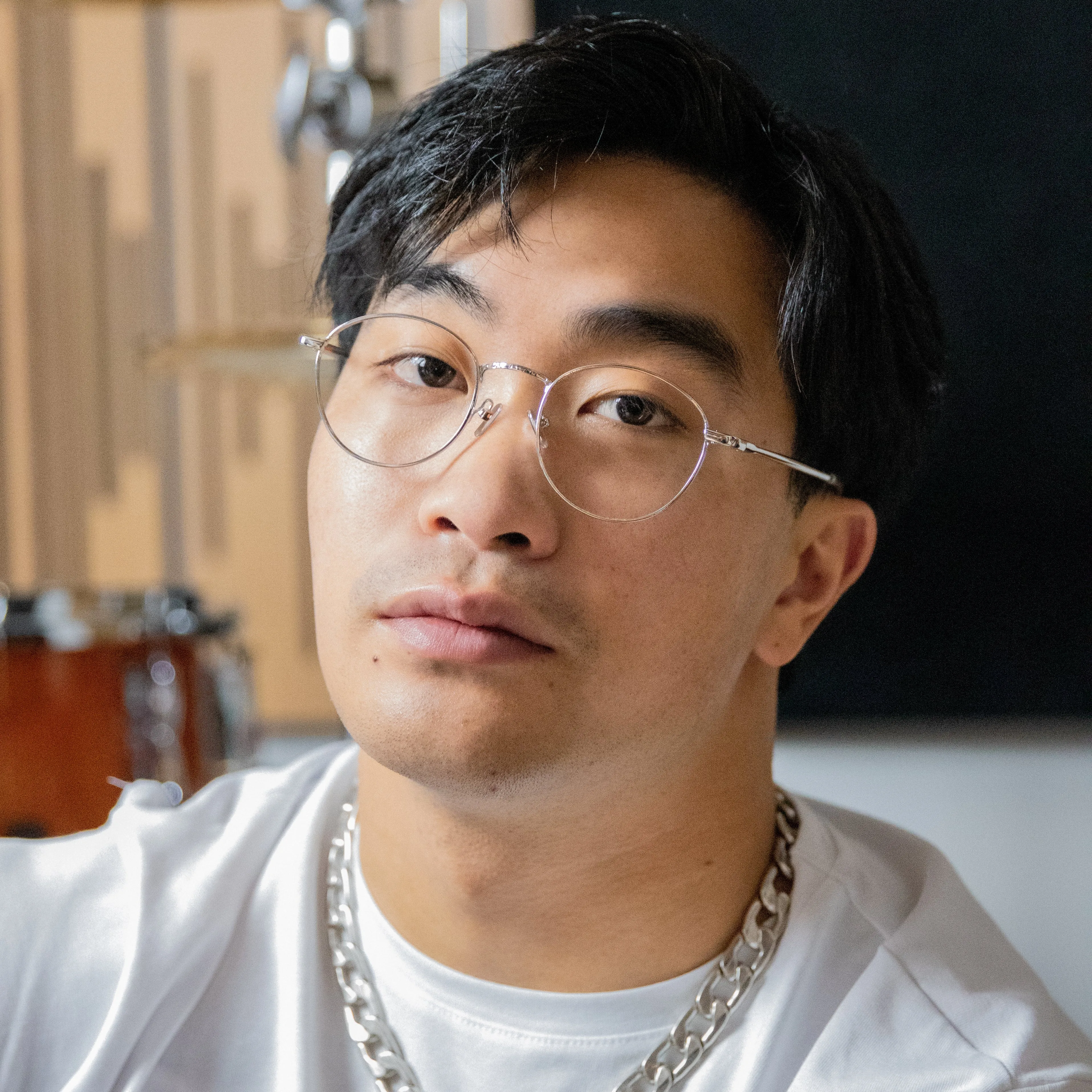 Hanna.B Gold - Blue Light sold by Le Petit Lunetier product image thumbnail 5