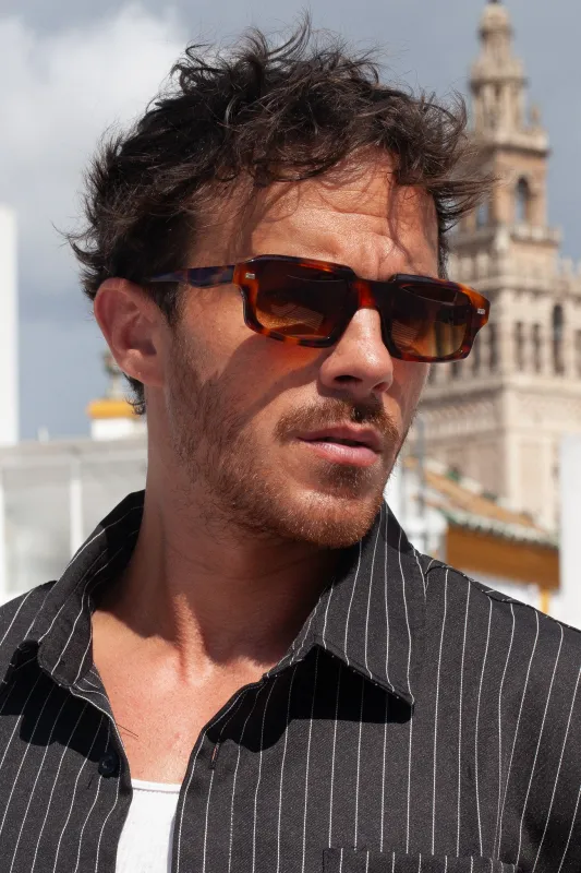 Adrian Tortoise - Sunglasses made by Le Petit Lunetier