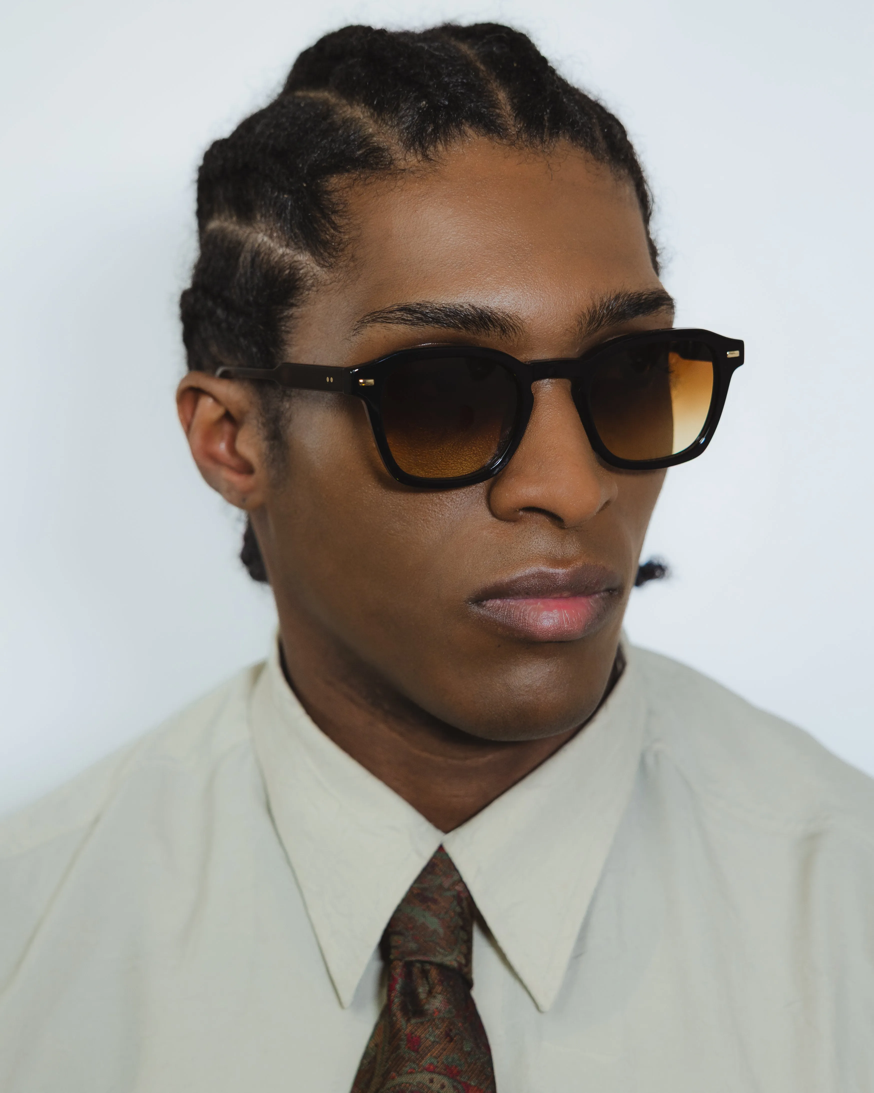 Milo Black - Sunglasses sold by Le Petit Lunetier product image thumbnail 4