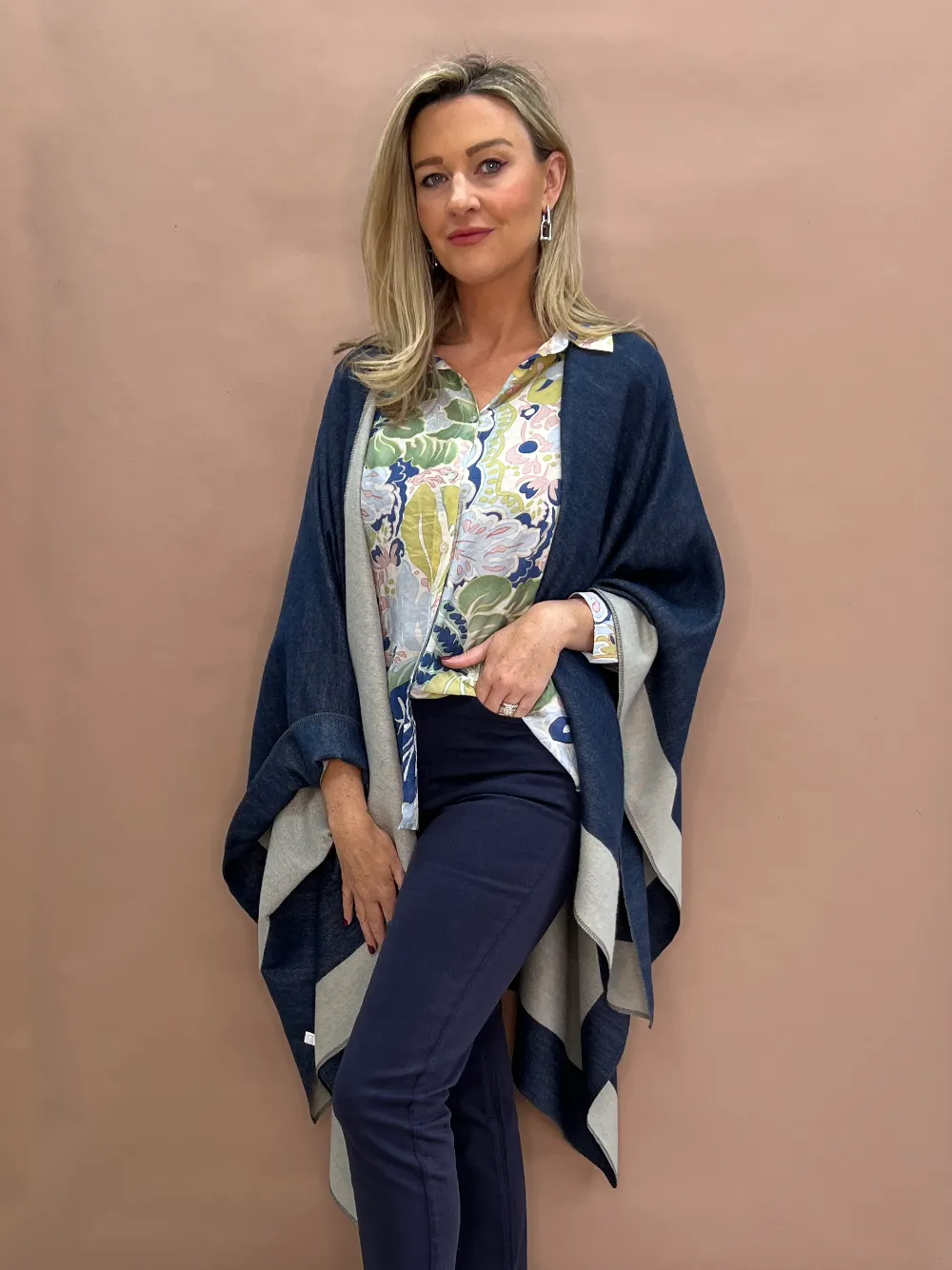 Reversible Wrap - Navy/Stone sold by RC & Co