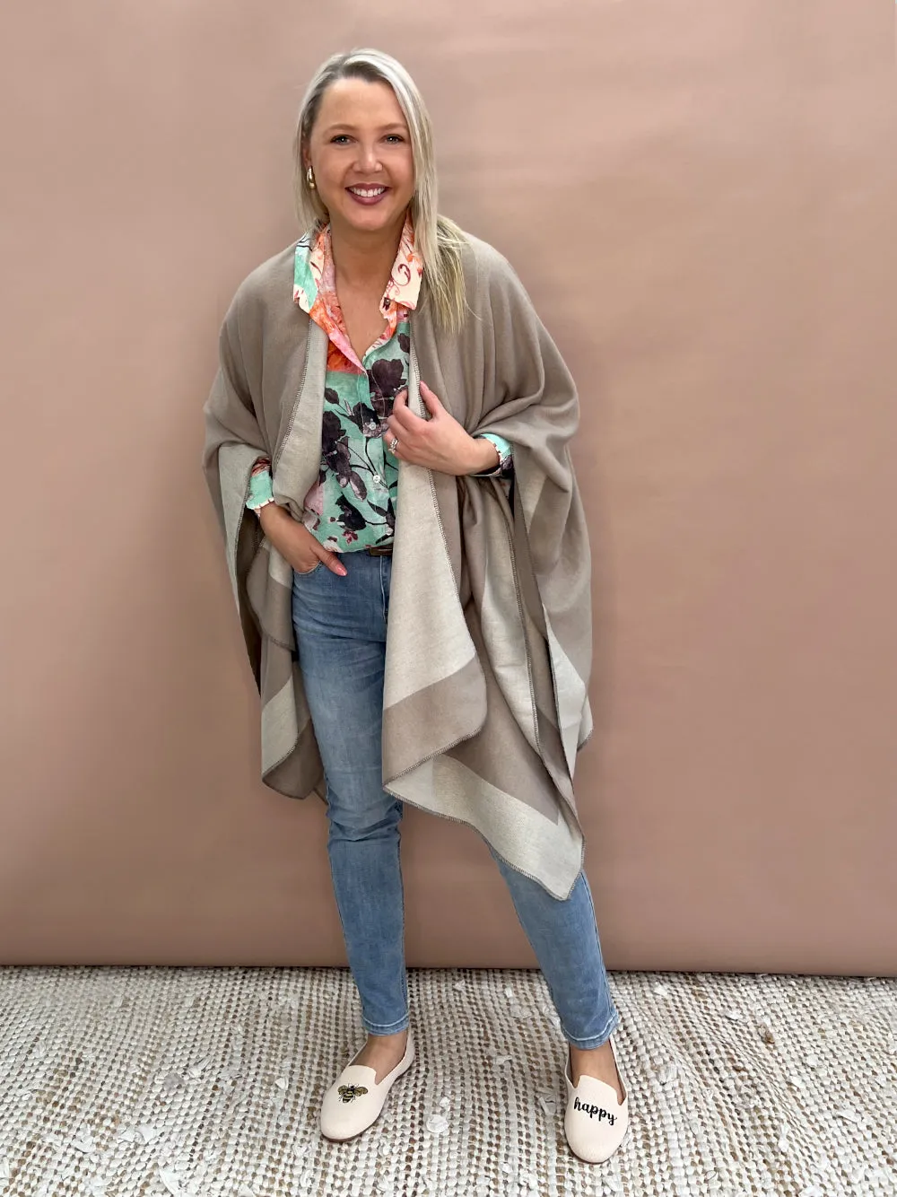 Reversible Wrap - Natural sold by RC & Co product image thumbnail 4