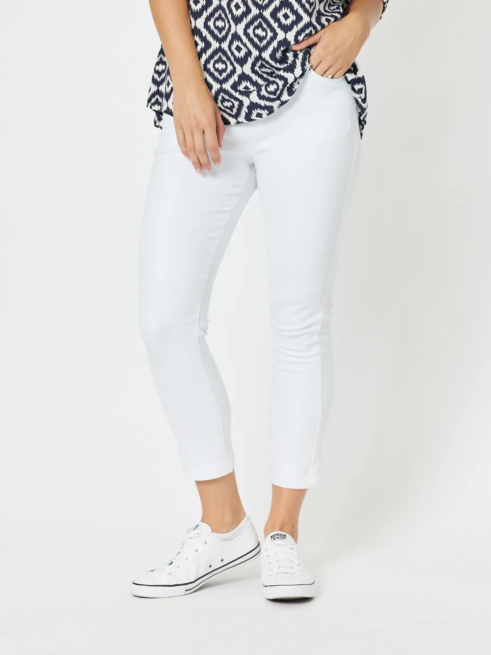 New Yorker Stretch Jean - White sold by RC & Co