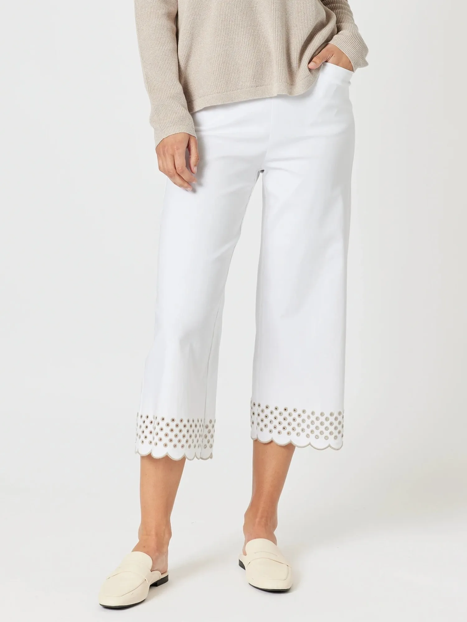 Scallop Hem Pant - White/Natural sold by RC & Co