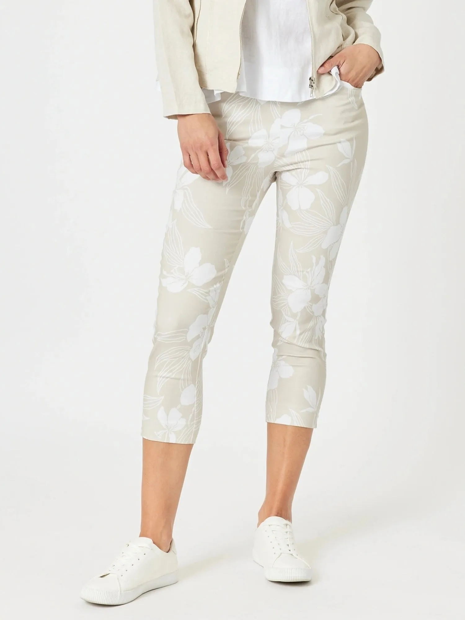 Morro Bay Floral Print Pant - Natural/White sold by RC & Co