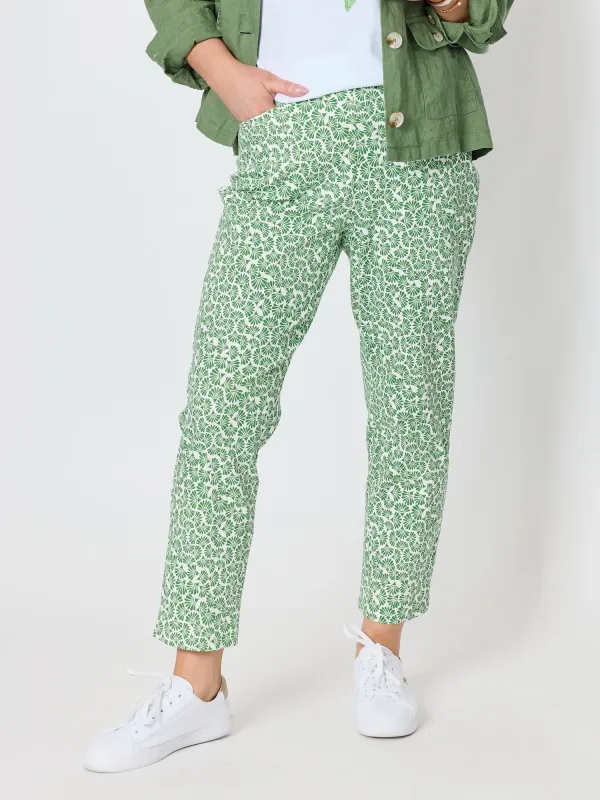 Oasis Print Slim Leg Pant - Fern White made by RC & Co