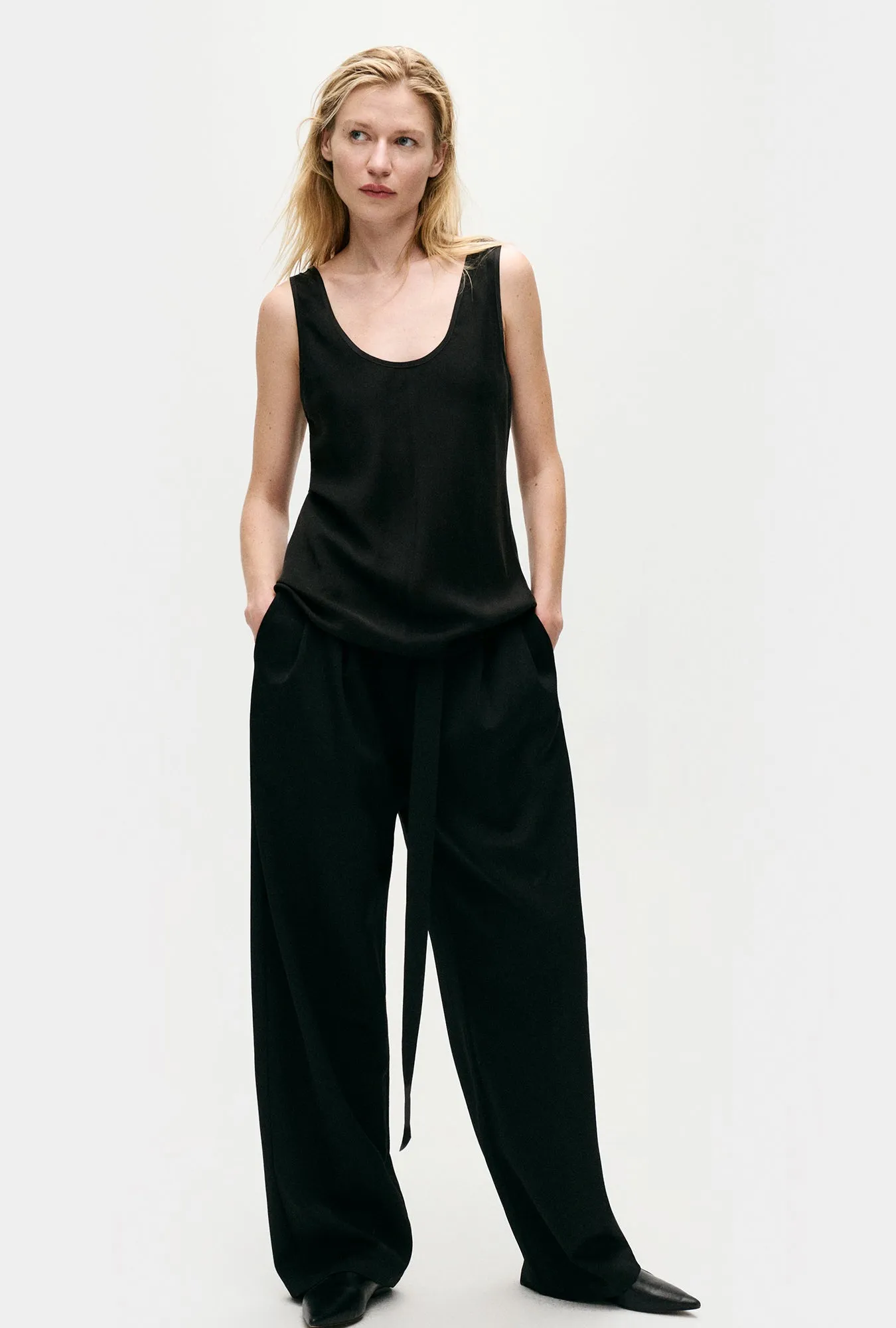 SCOOP NECK TANK BLACK sold by Silk Laundry