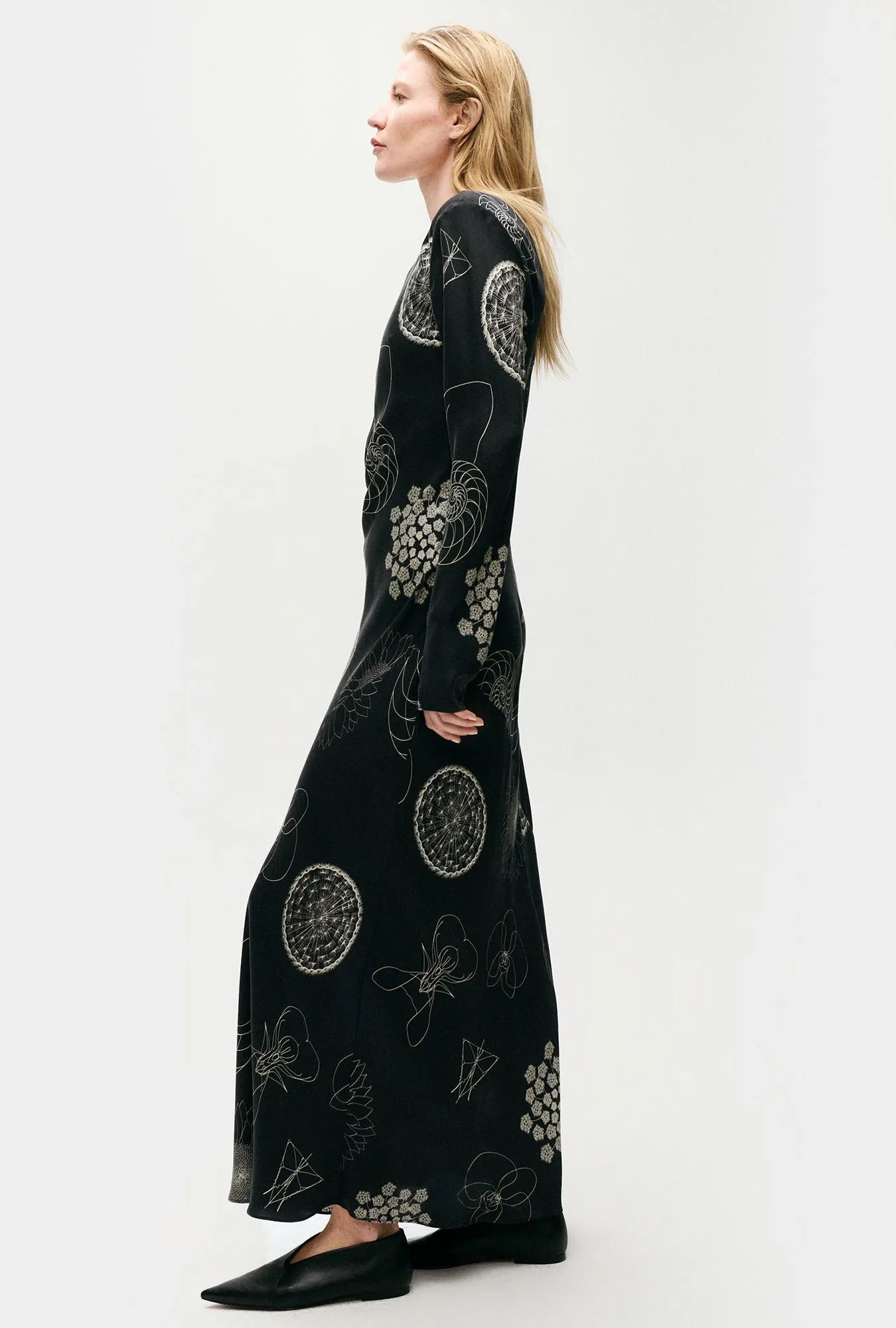 FULL SLEEVE BIAS DRESS FIBONACCI BLACK sold by Silk Laundry product image thumbnail 3
