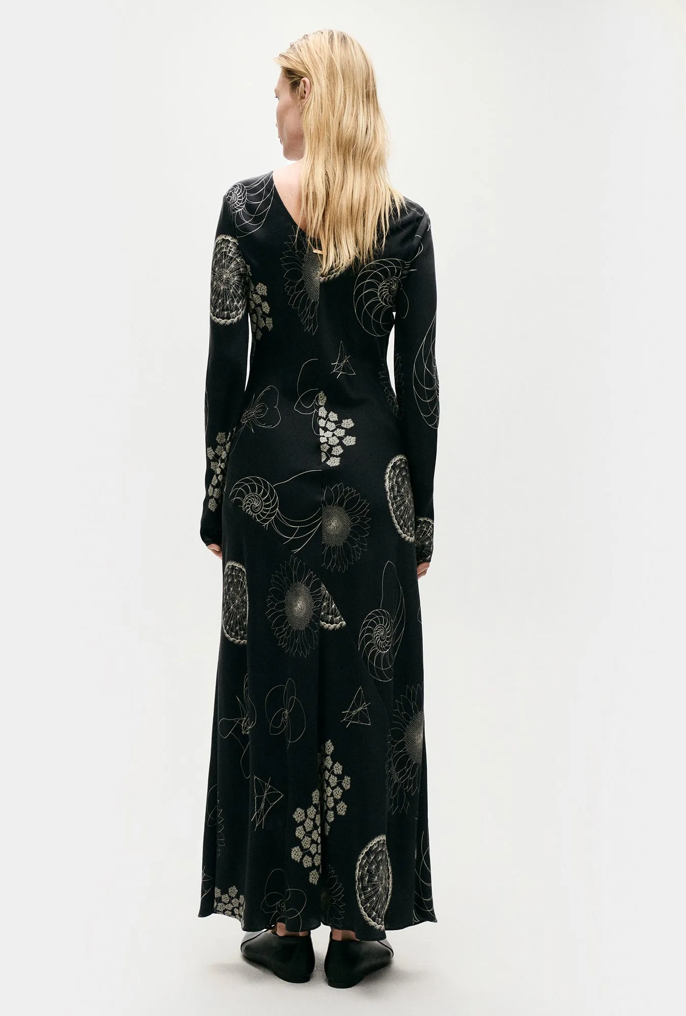 FULL SLEEVE BIAS DRESS FIBONACCI BLACK sold by Silk Laundry product image thumbnail 4