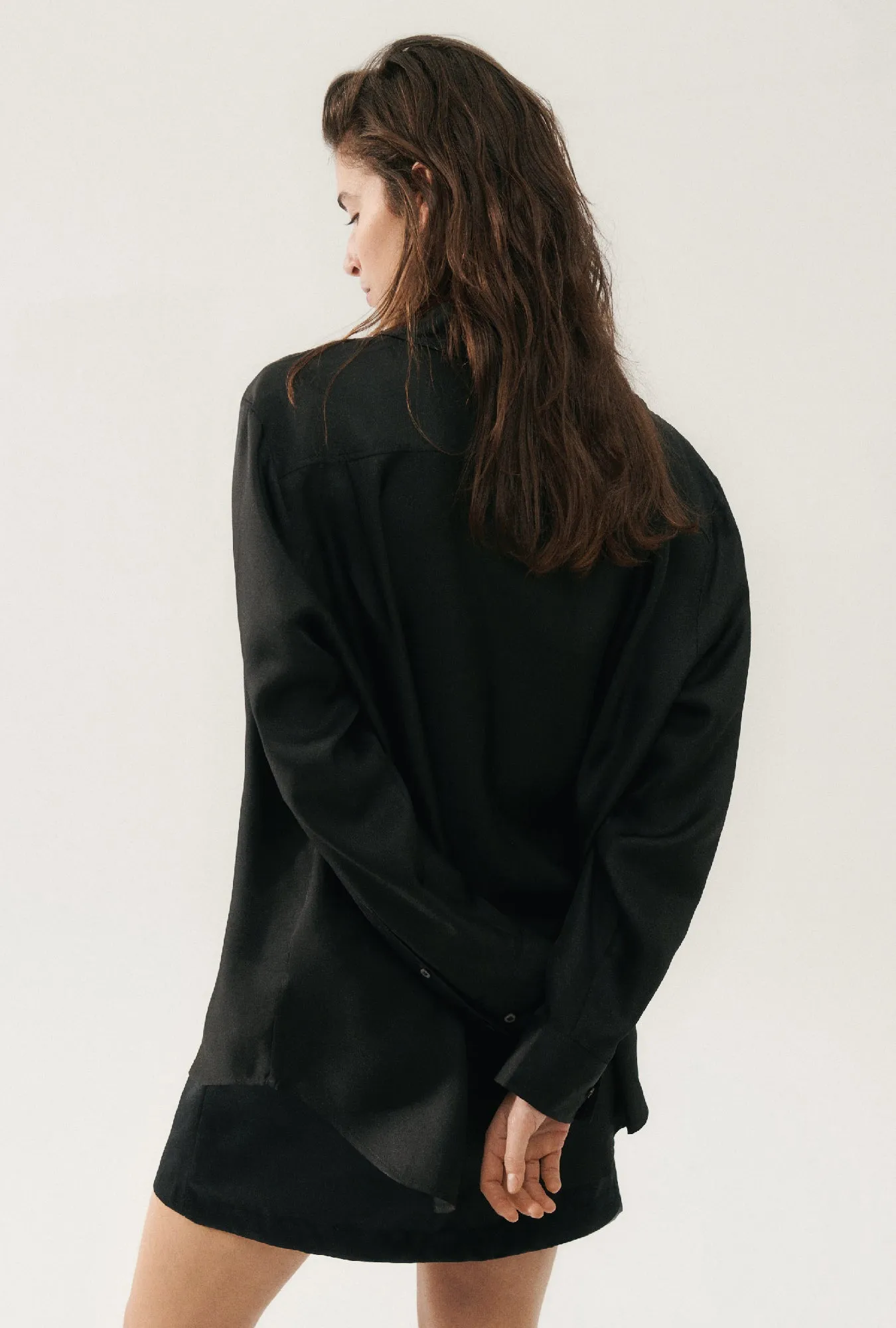 TWILL BOYFRIEND SHIRT BLACK sold by Silk Laundry product image thumbnail 4