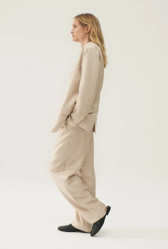 Twill Miami Blazer Hazelnut sold by Silk Laundry