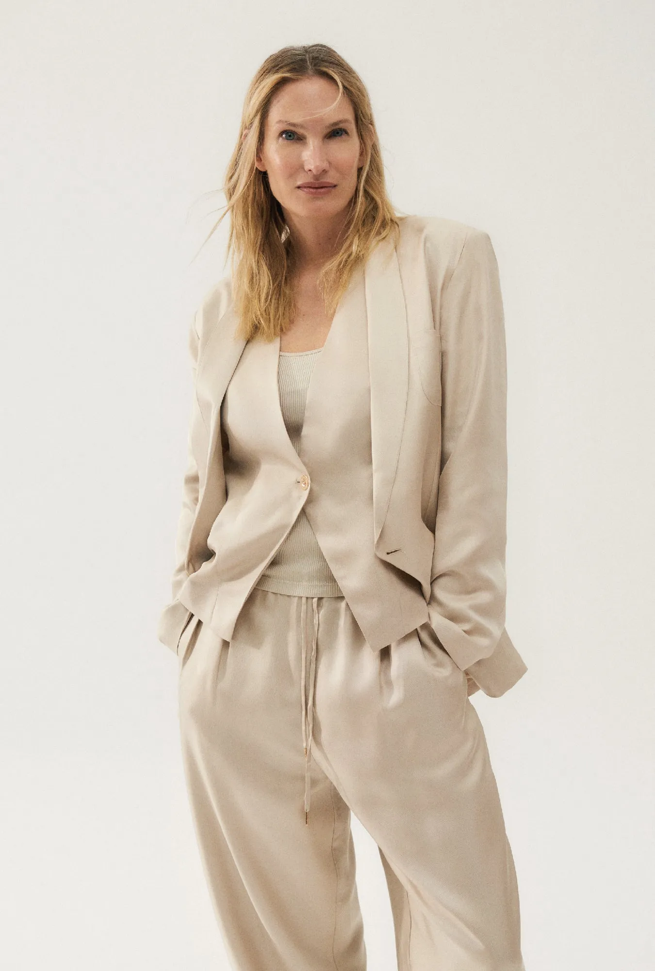 Twill Slouch Vest Hazelnut sold by Silk Laundry product image thumbnail 5