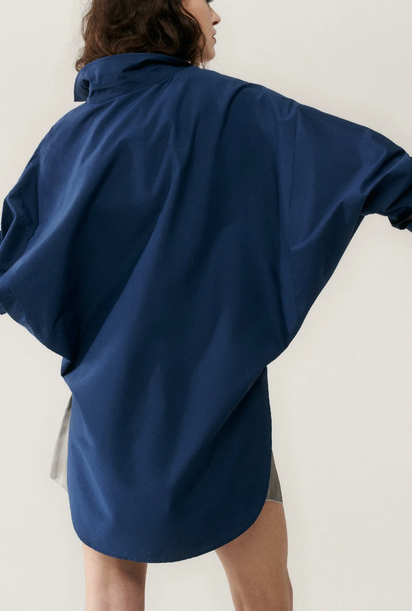 Cotton Silk Round Shirt Midnight sold by Silk Laundry product image thumbnail 3