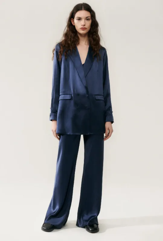 RELAXED BLAZER MIDNIGHT sold by Silk Laundry