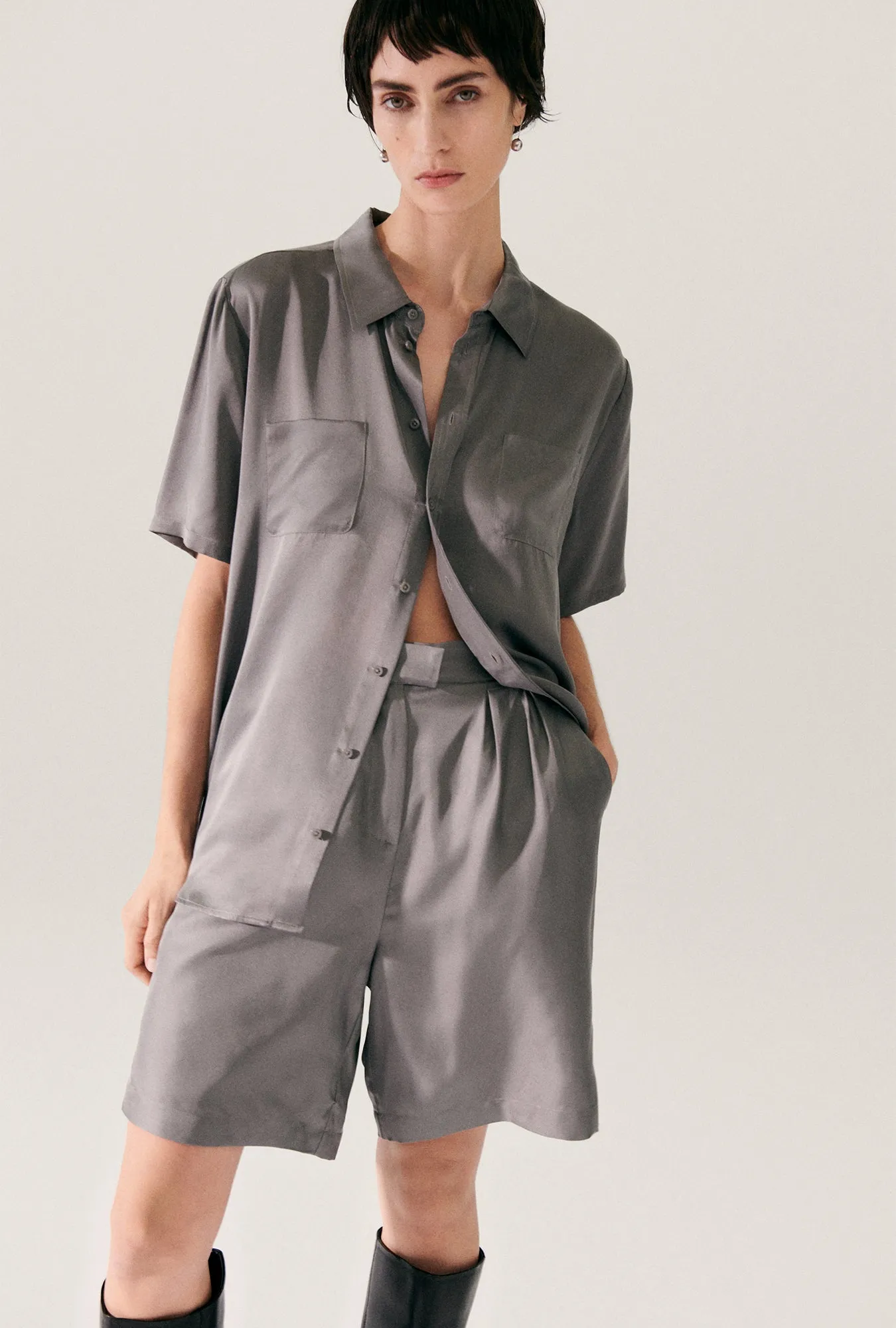 SHORT SLEEVE BOYFRIEND SHIRT GREY PEARL sold by Silk Laundry