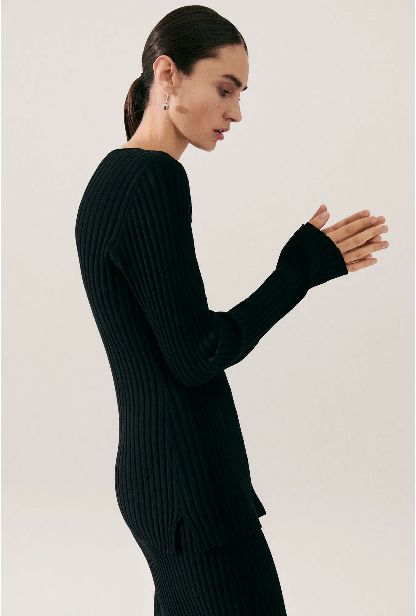 RIBBED CARDIGAN BLACK sold by Silk Laundry product image thumbnail 5