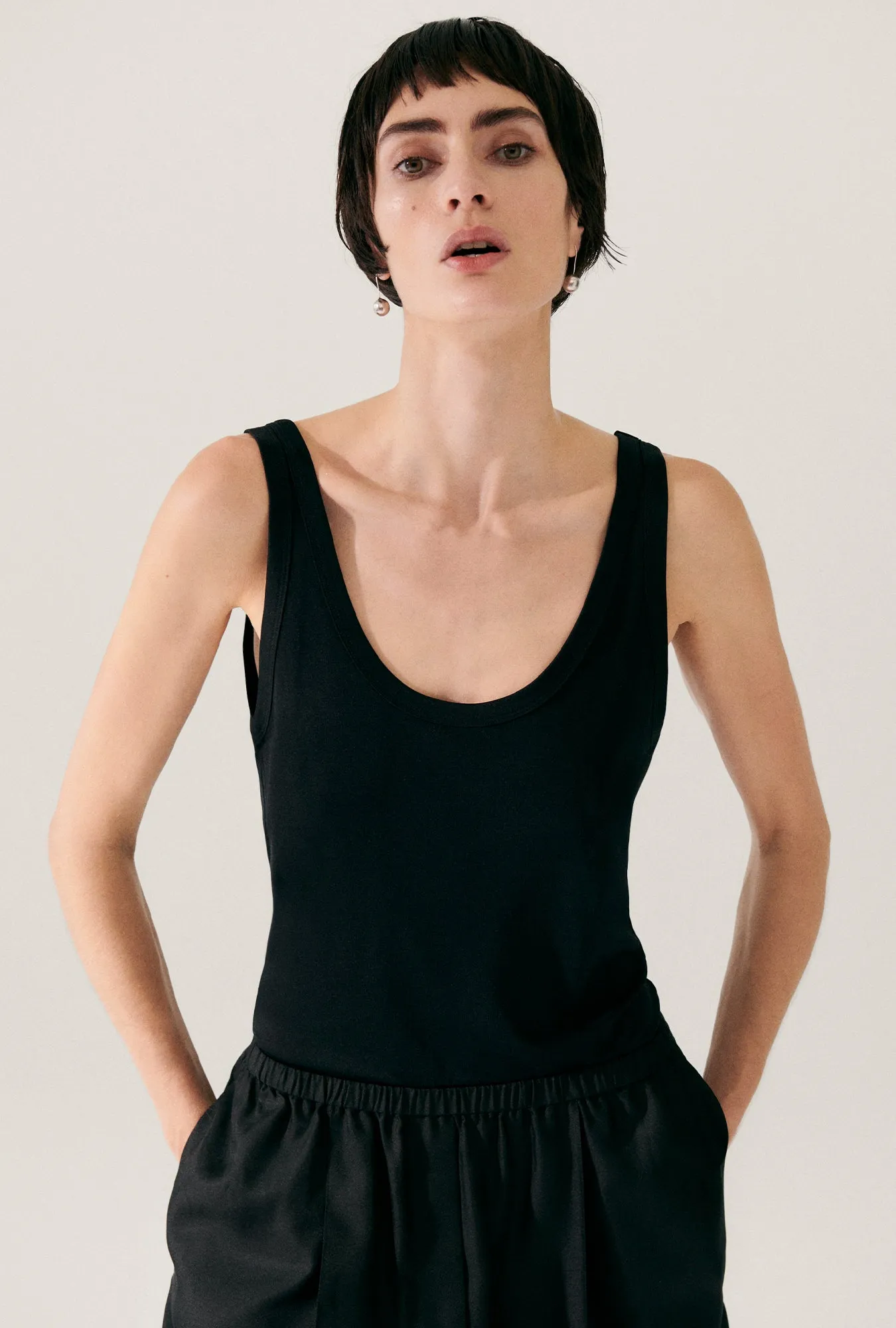 JERSEY SCOOP TANK BLACK sold by Silk Laundry