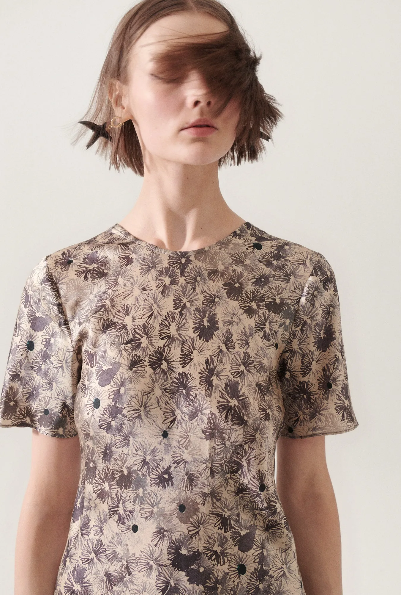 SHORT SLEEVE BIAS DRESS ASTER FLORAL sold by Silk Laundry product image thumbnail 4