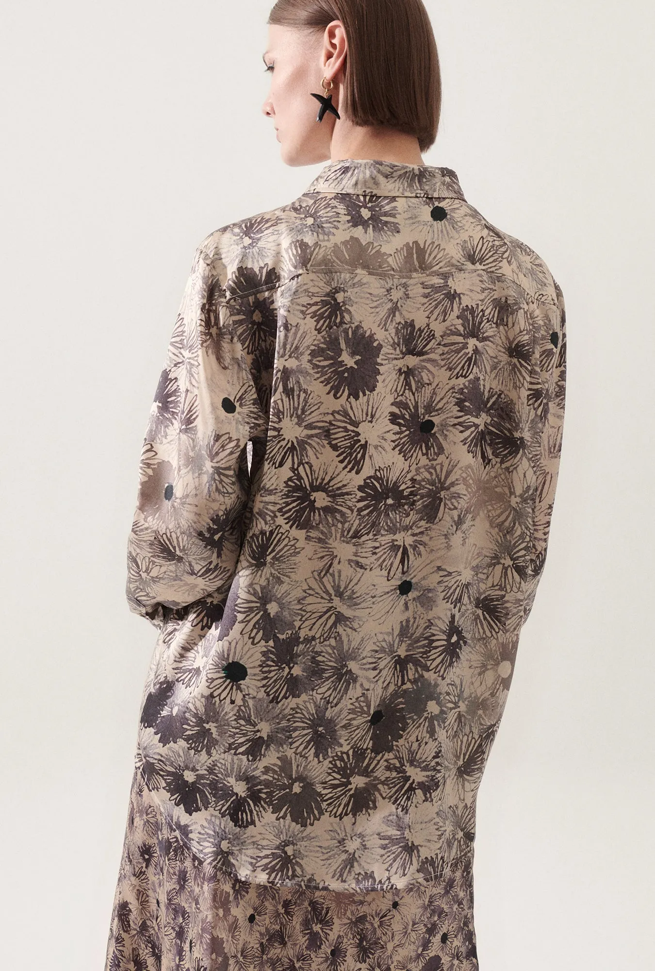 BOYFRIEND SHIRT ASTER FLORAL sold by Silk Laundry product image thumbnail 4