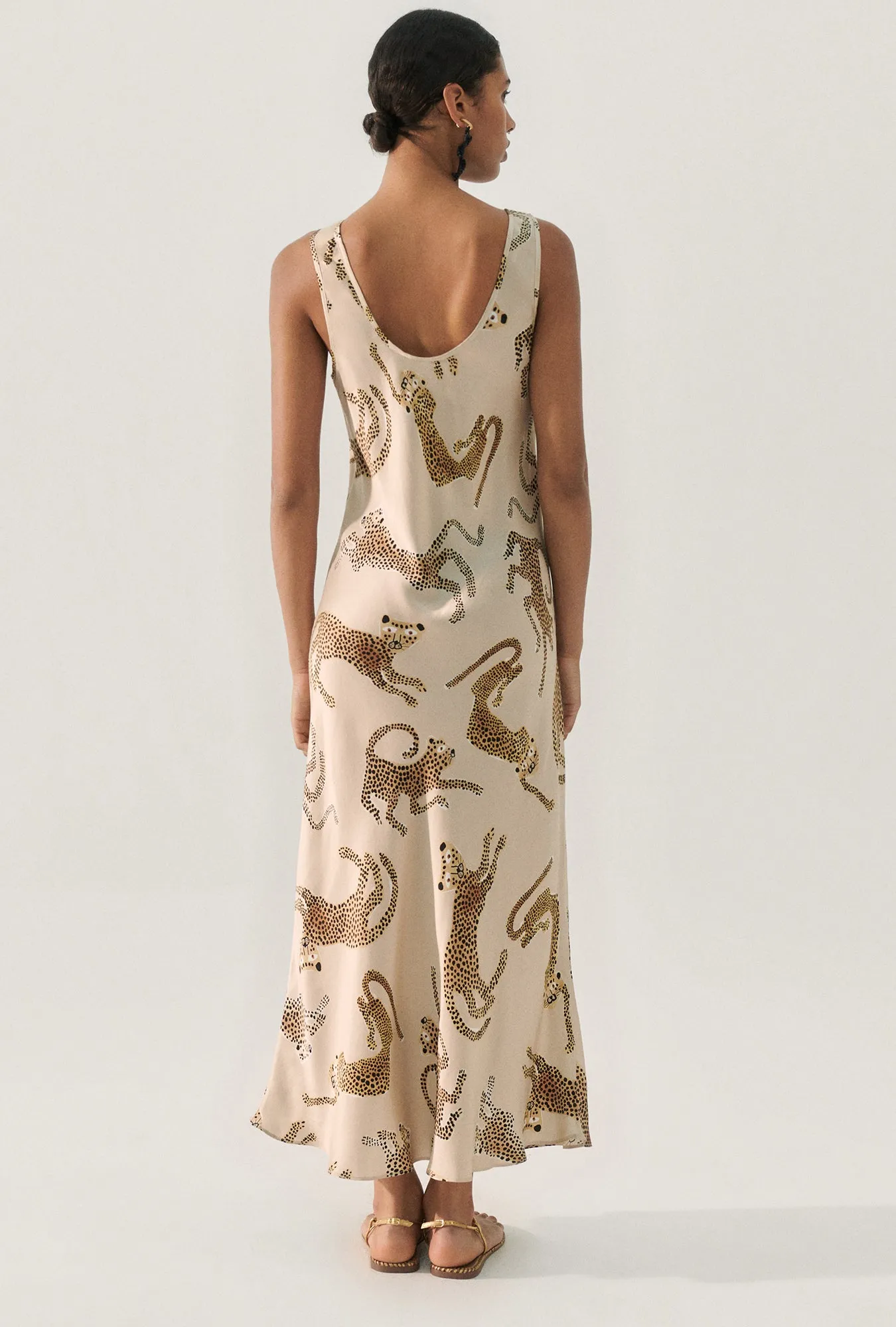 SCOOP NECK DRESS JAGUARS HAZELNUT sold by Silk Laundry product image thumbnail 3