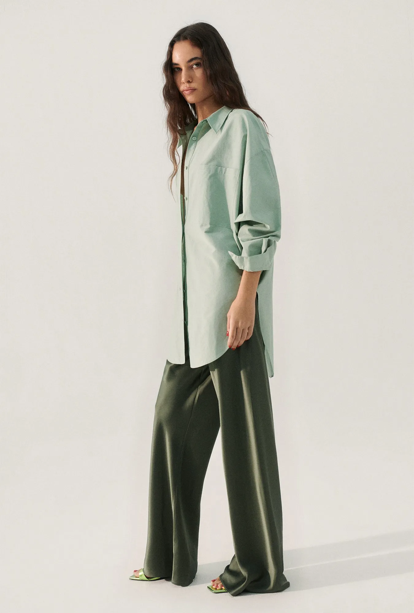 COTTON SILK ROUND SHIRT LICHEN sold by Silk Laundry product image thumbnail 4