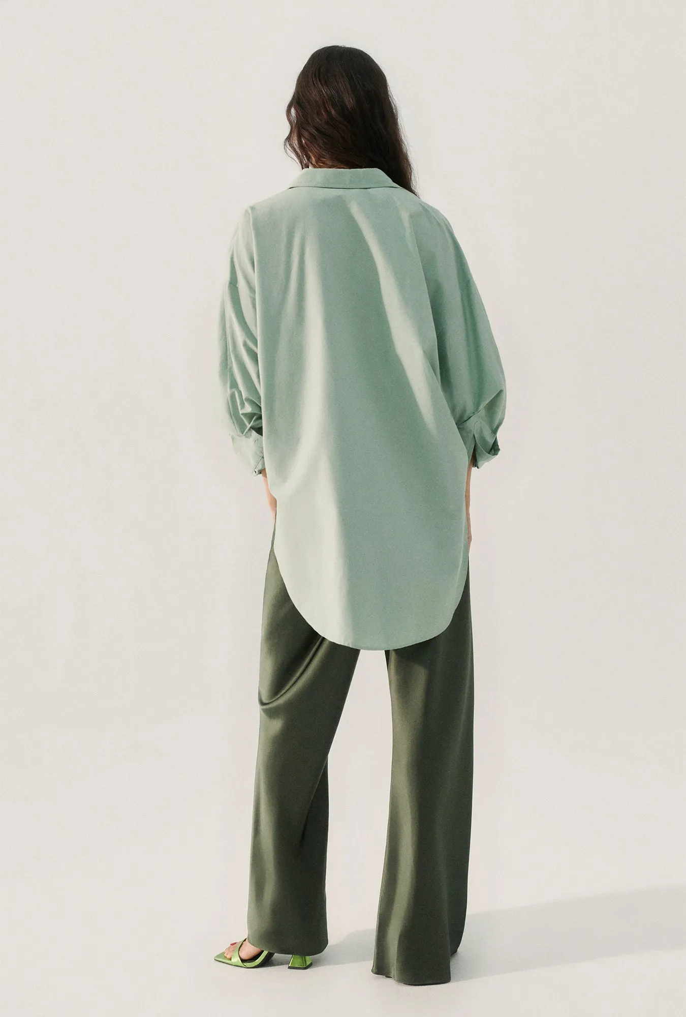 COTTON SILK ROUND SHIRT LICHEN sold by Silk Laundry product image thumbnail 3