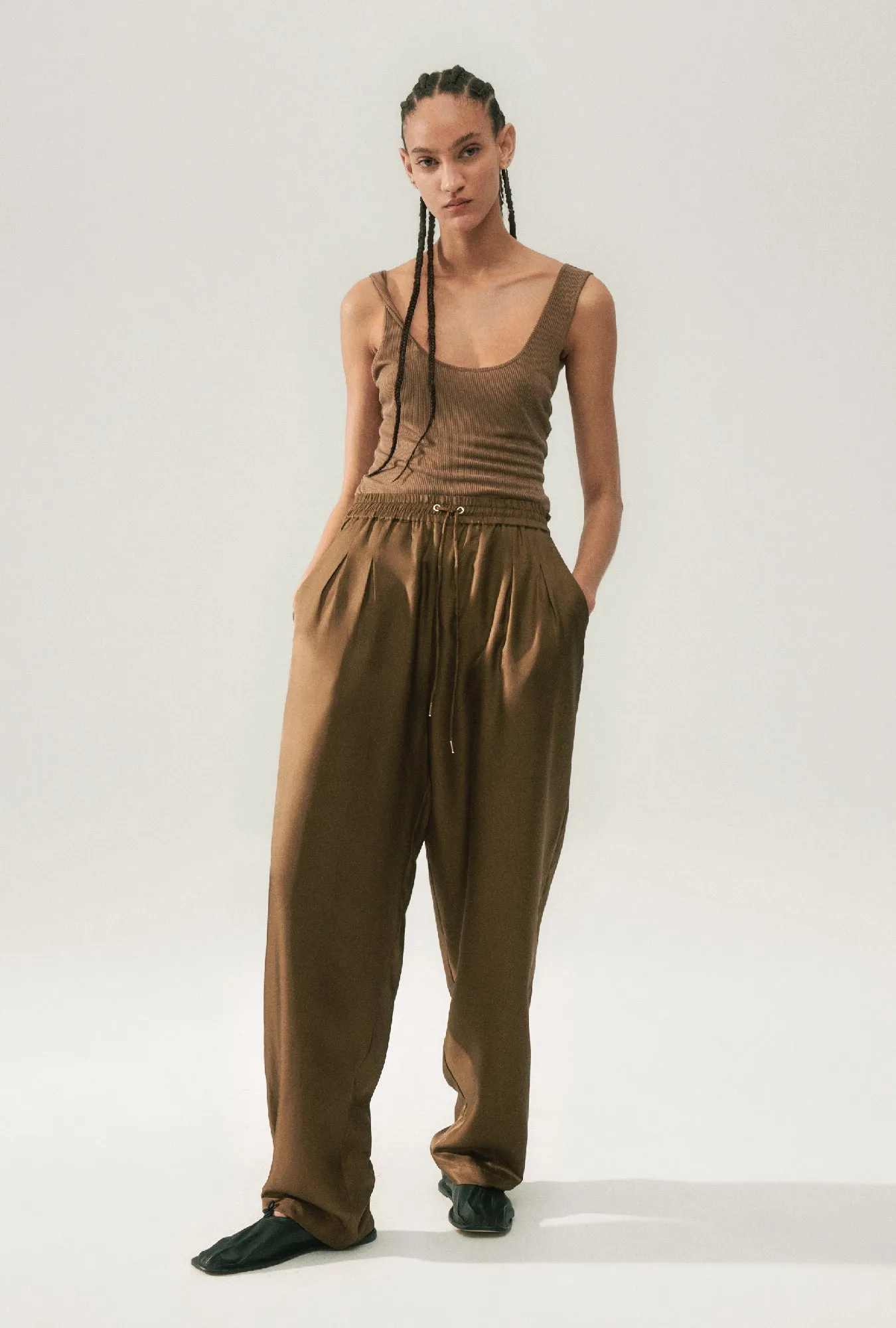 TWILL SLOUCH PANTS DARK EARTH sold by Silk Laundry product image thumbnail 4