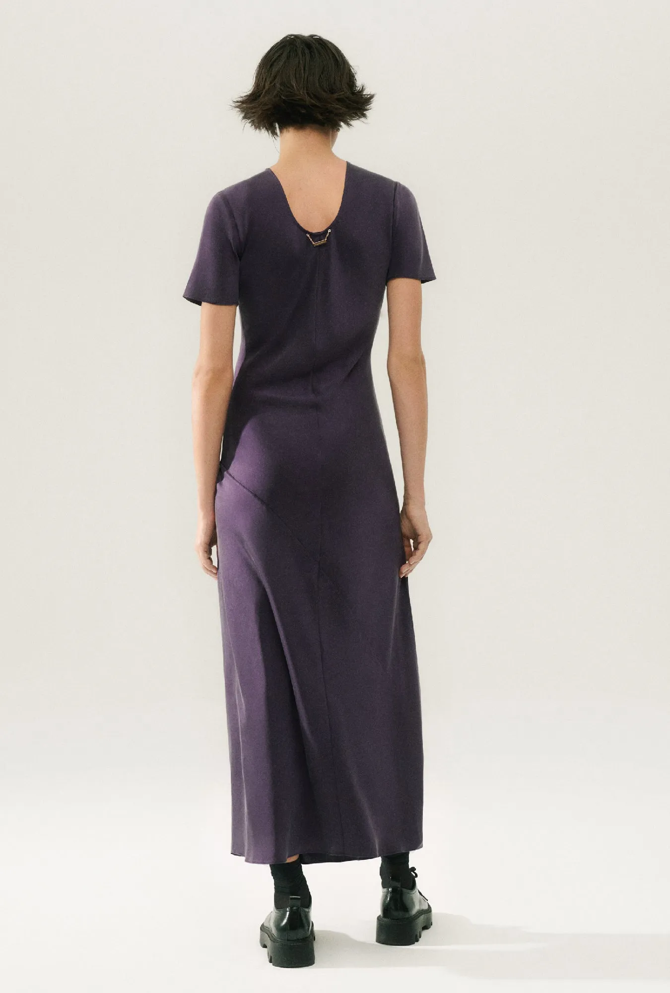 SHORT SLEEVE BIAS DRESS BLACKBERRY sold by Silk Laundry product image thumbnail 3