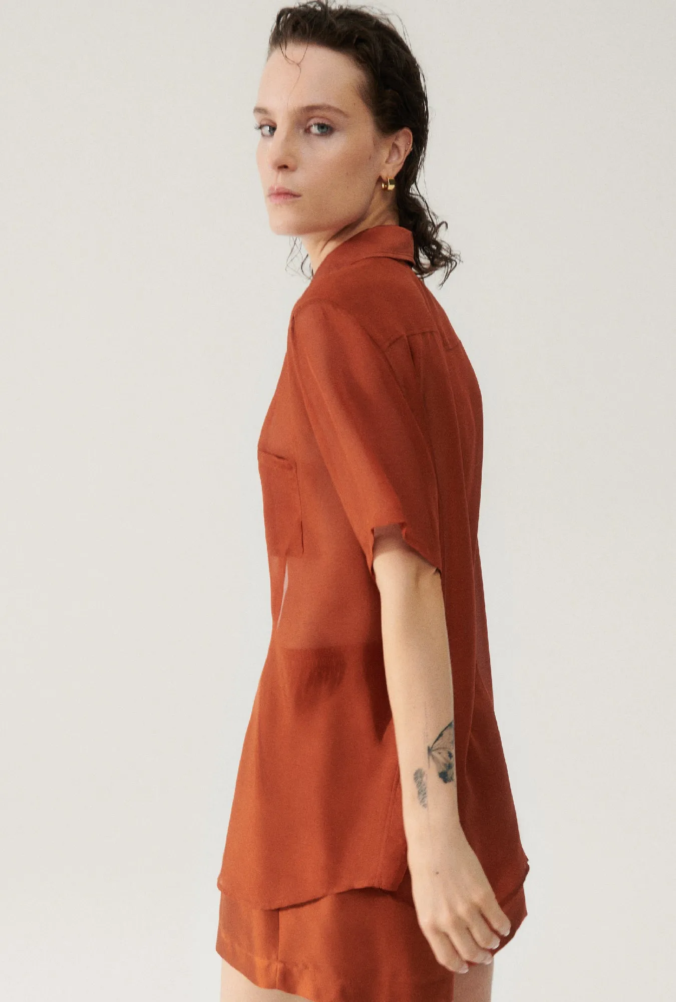 TWILL SLOUCH SHORTS UMBER sold by Silk Laundry product image thumbnail 5