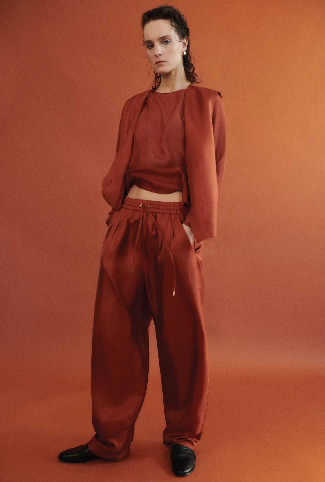 TWILL SLOUCH PANTS UMBER sold by Silk Laundry product image thumbnail 5