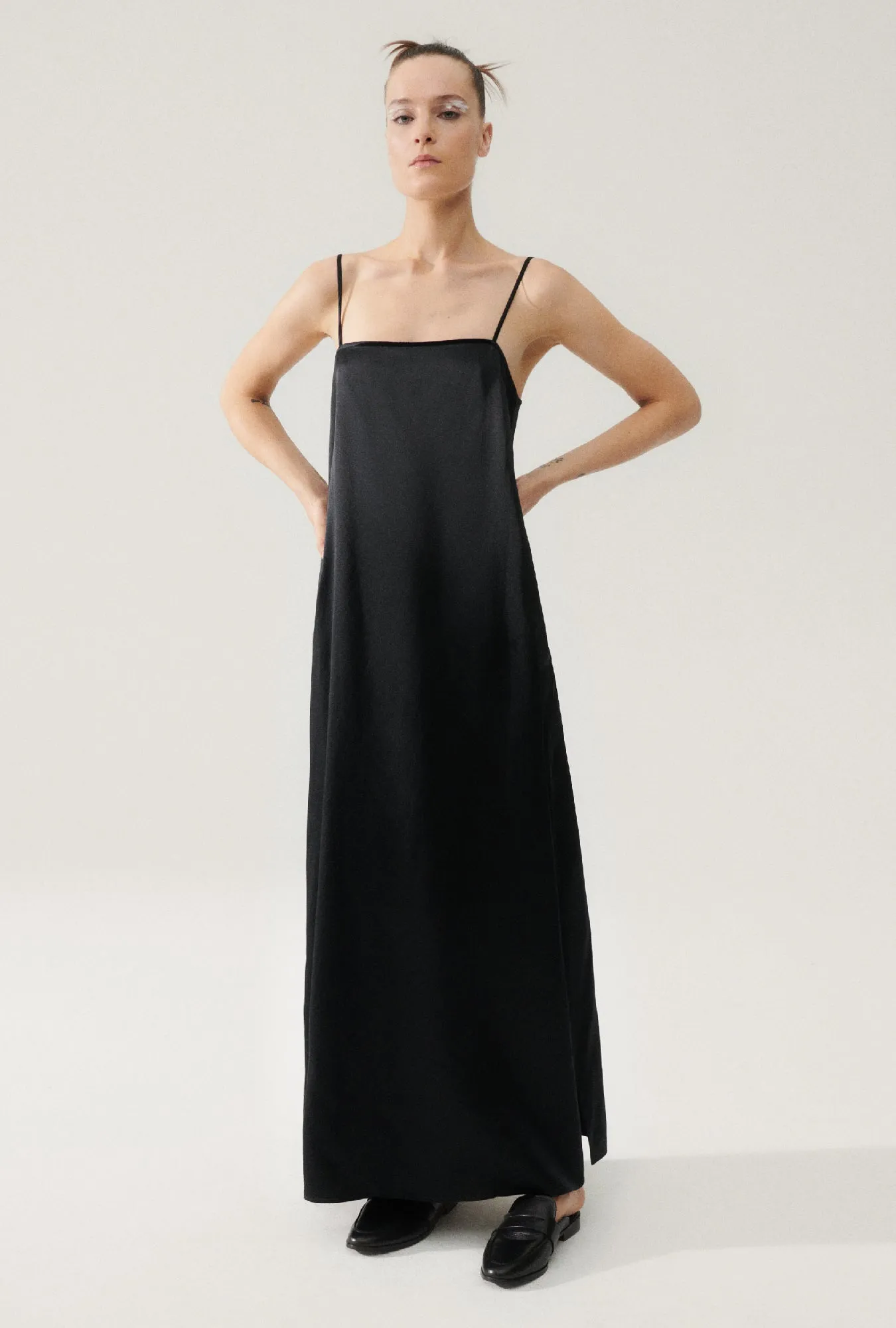 HEAVY A-LINE DRESS BLACK sold by Silk Laundry product image thumbnail 3