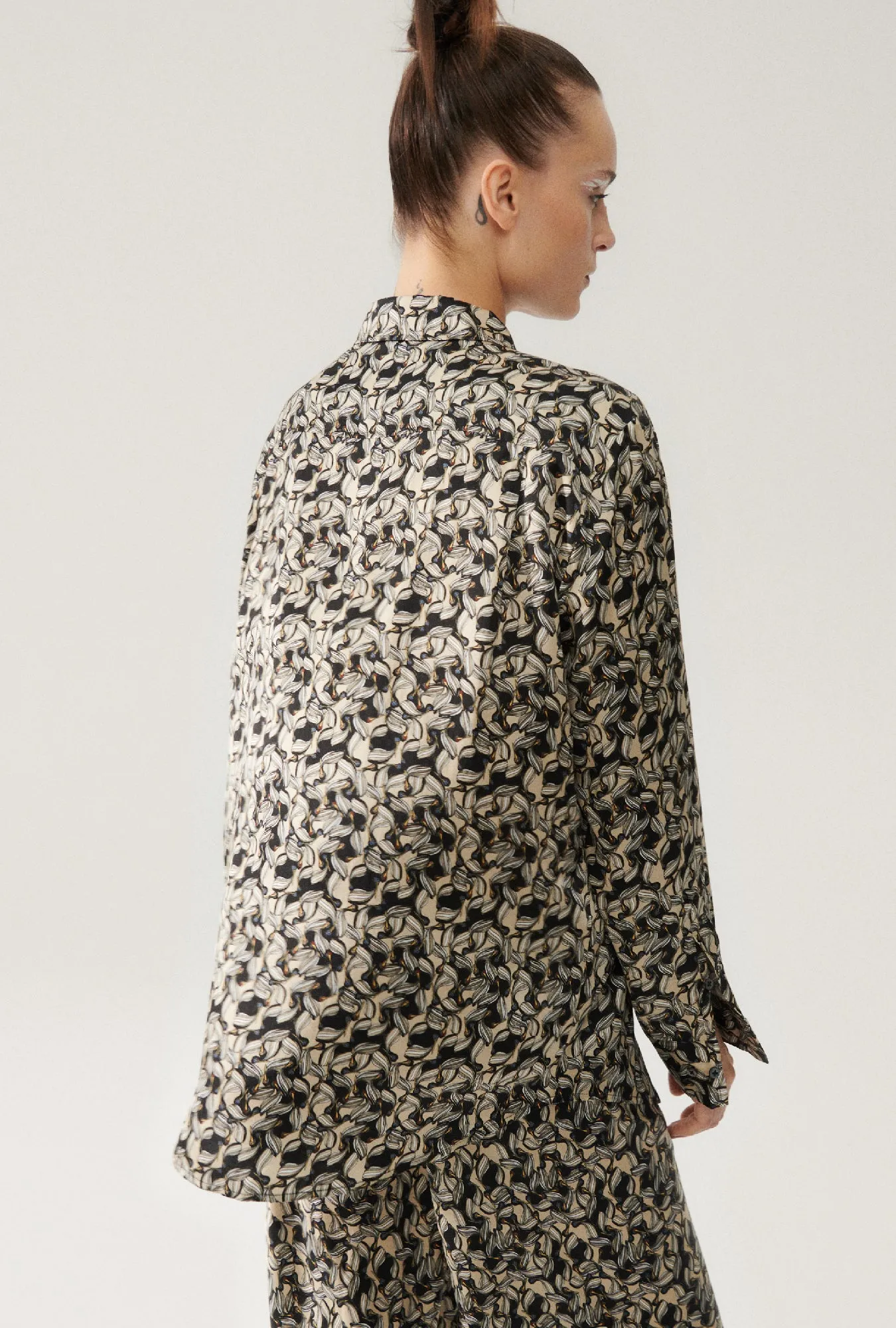 BOYFRIEND SHIRT PELICANS sold by Silk Laundry product image thumbnail 3