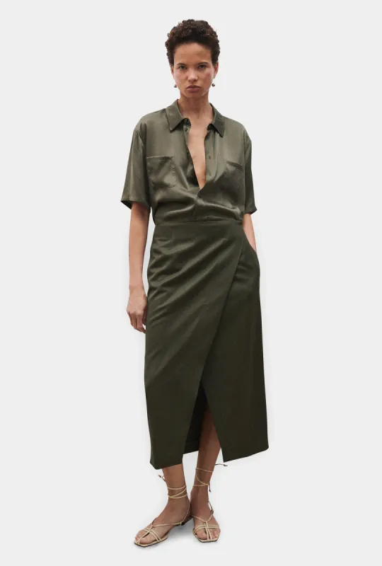 SHORT SLEEVE BOYFRIEND SHIRT 2.0 PINE sold by Silk Laundry