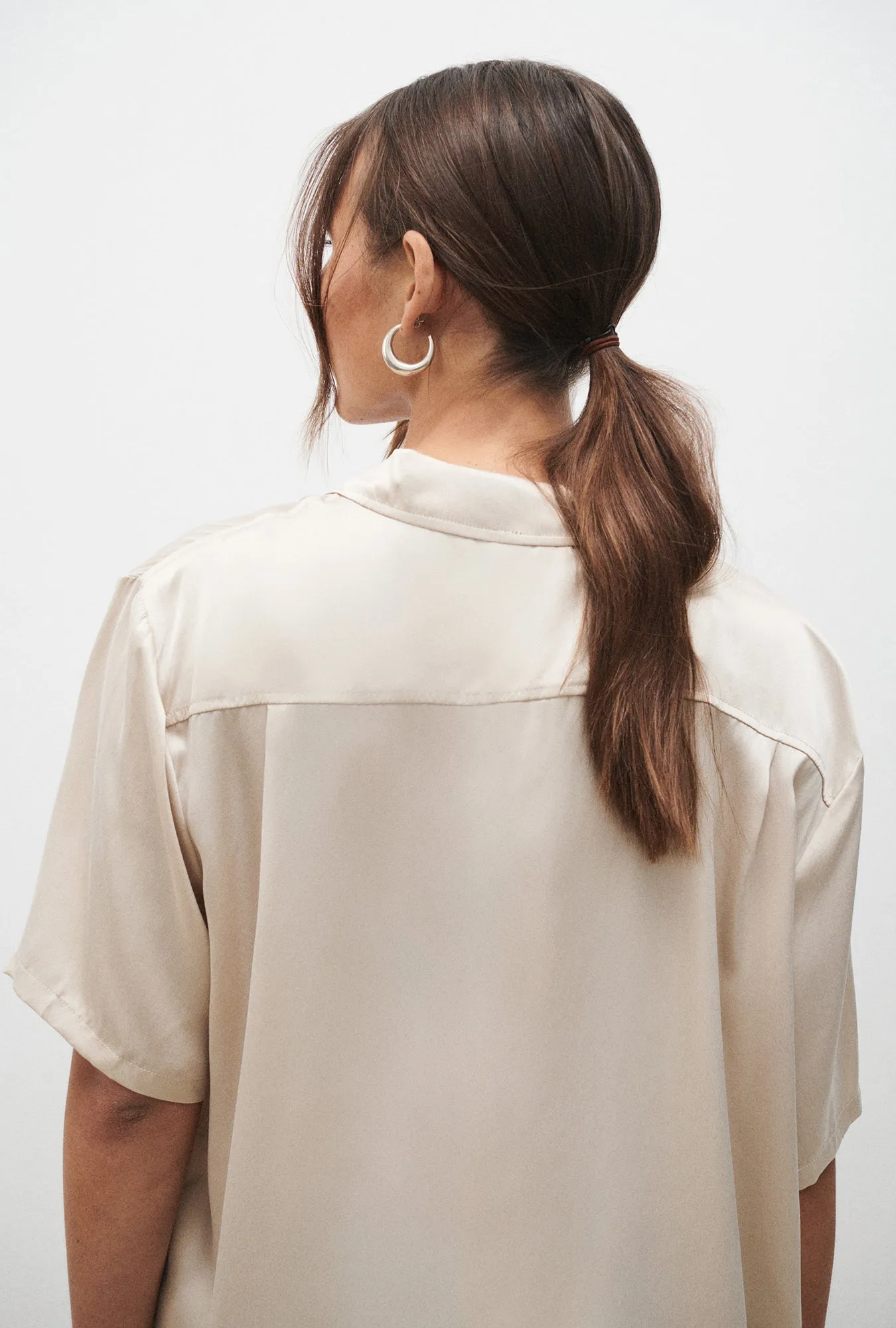 SHORT SLEEVE BOYFRIEND SHIRT 2.0 HAZELNUT sold by Silk Laundry product image thumbnail 3
