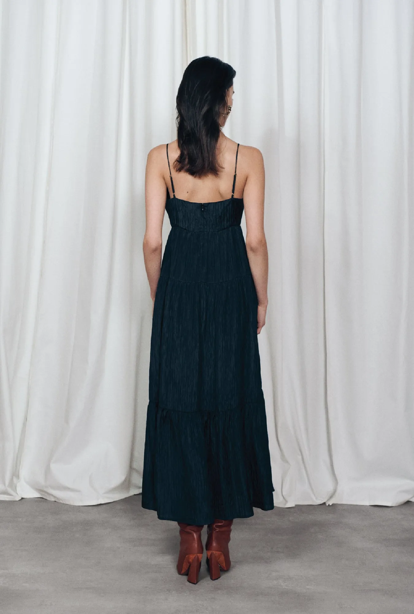 Crinkle Bounce Dress Black sold by Silk Laundry product image thumbnail 4