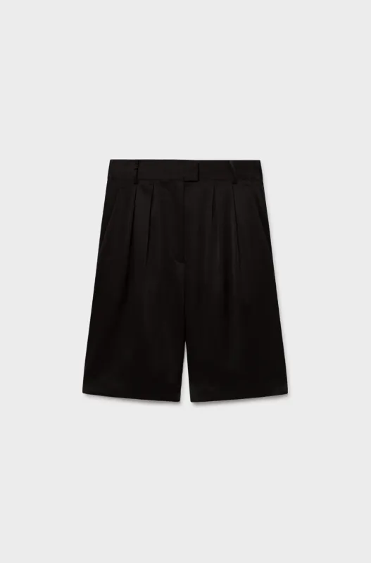 DOUBLE PLEATED SHORTS BLACK sold by Silk Laundry