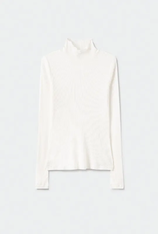 RIBBED TURTLENECK WHITE sold by Silk Laundry