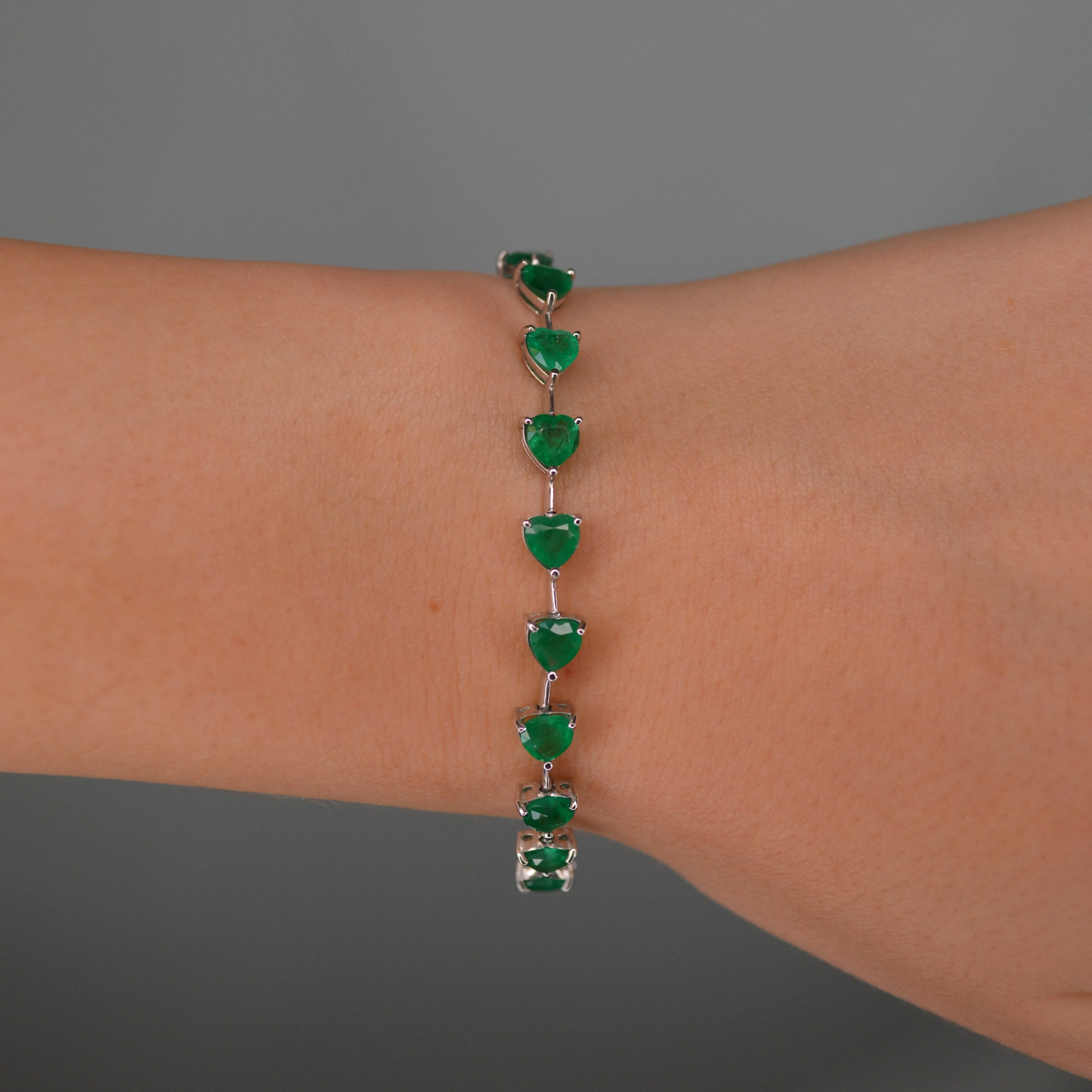 8.42ct Emerald 18K Gold Heart Link Bracelet sold by Wish Fine Jewelry product image thumbnail 2