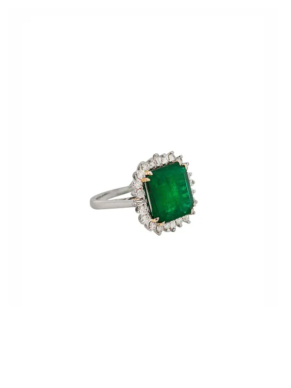 7.86ct Diamond Emerald 18K Gold Halo Cocktail Ring made by Wish Fine Jewelry