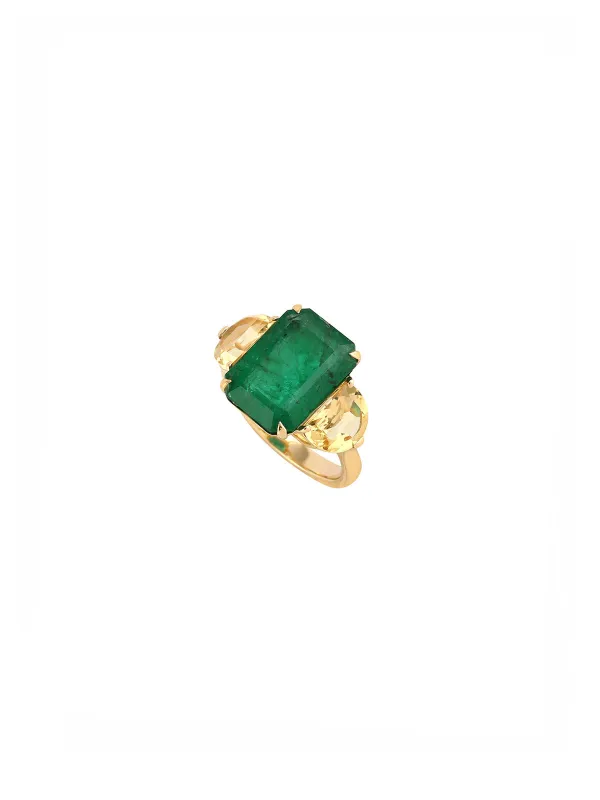 10.32ct Emerald Citrine 18K Gold Three Stone Cocktail Ring made by Wish Fine Jewelry