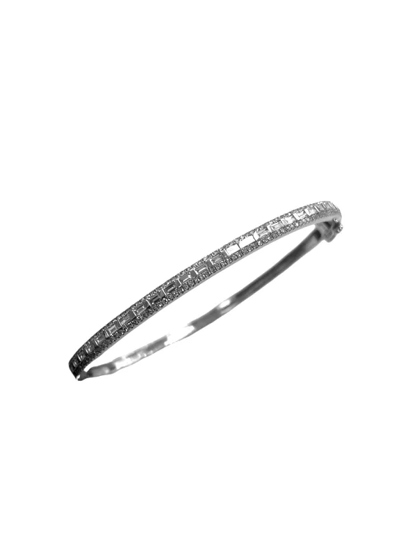 1.36ct Diamond 14K Gold Bangle Bracelet made by Wish Fine Jewelry