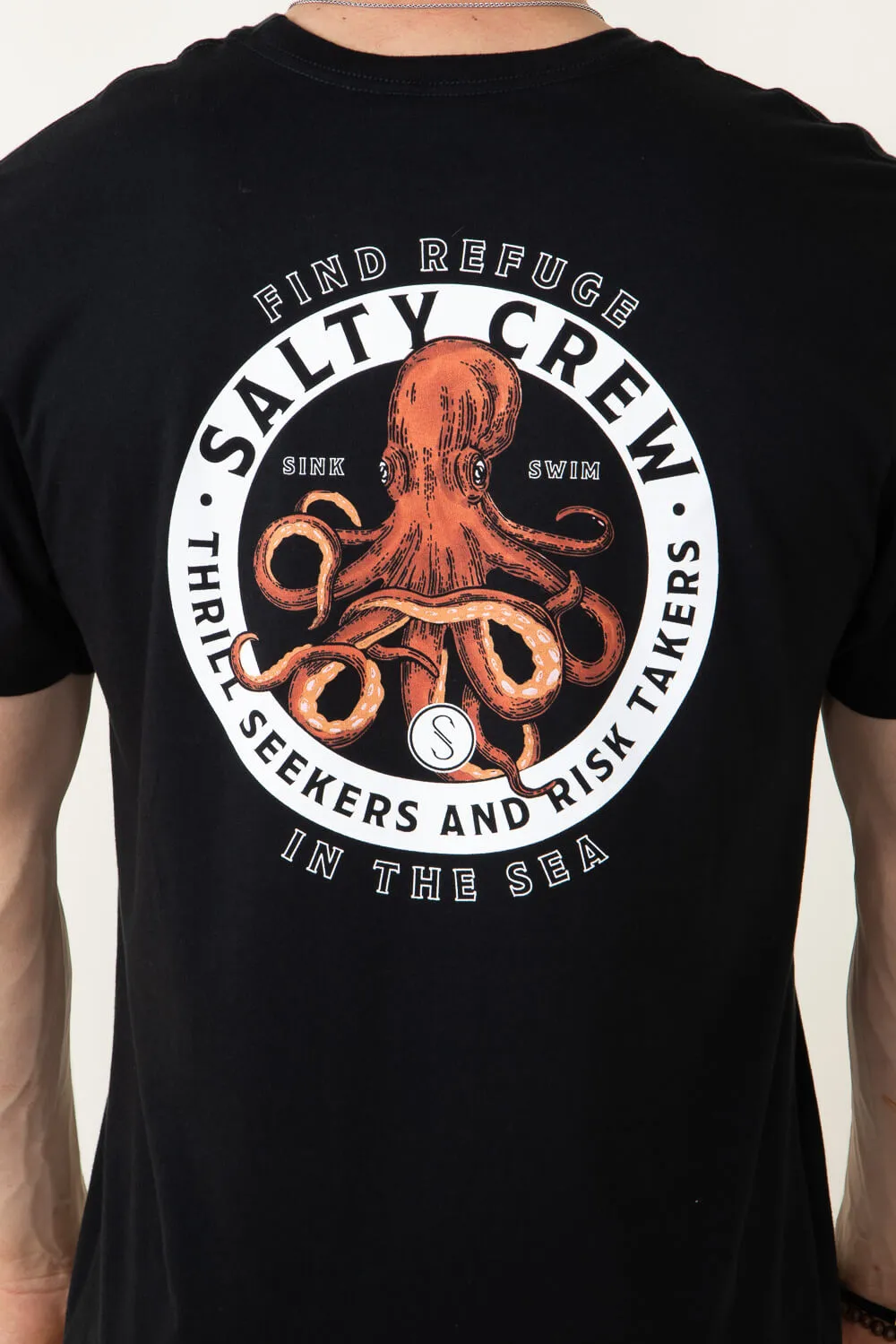 Salty Crew Deep Reach T-Shirt for Men in Black | 20035666 sold by Glik’s product image thumbnail 4