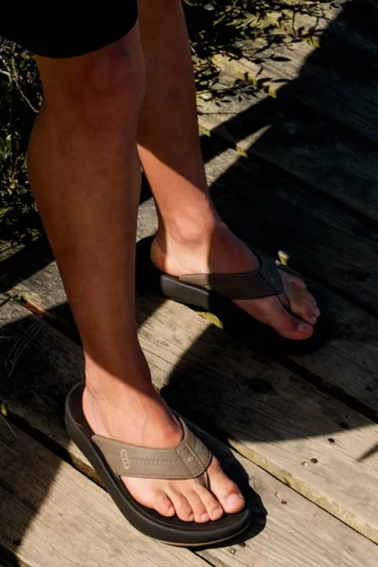 Reef Swellsole Cruiser Sandals for Men in Dark Brown | CI9893-BRNTN sold by Glik’s