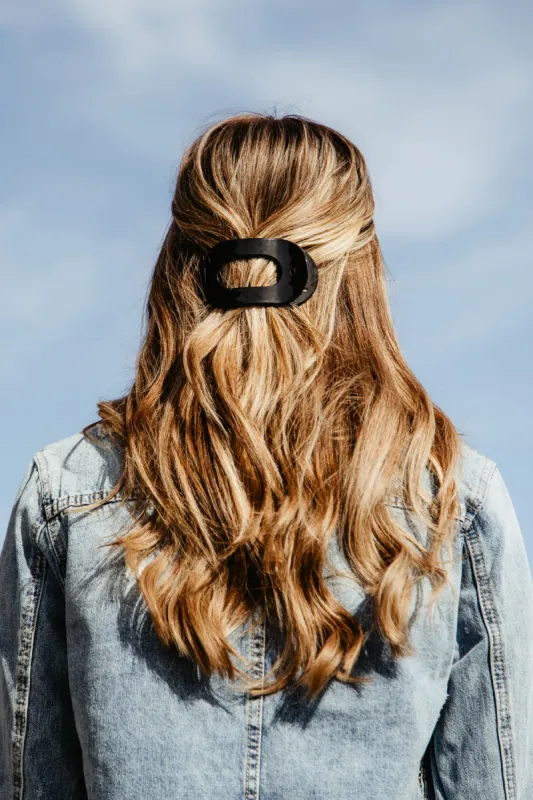 Teleties Medium Flat Round Hair Clip in Black | TT-FCM01-002 sold by Glik’s