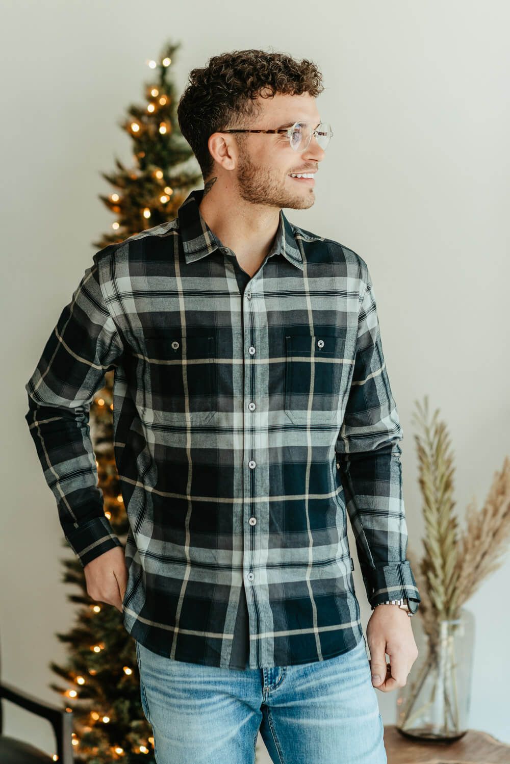 Kuhl Fugitive Flannel Shirt for Men in Grey | 7202-IRMN sold by Glik’s