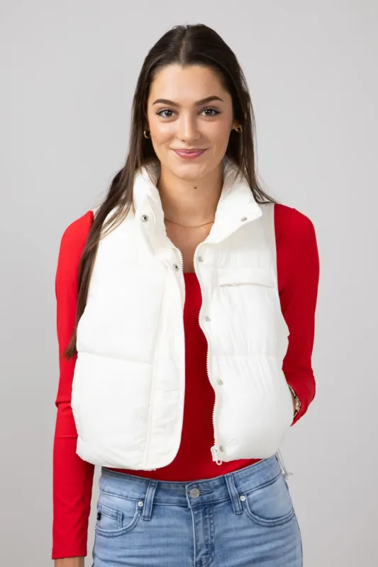 Simply Southern Lightweight Packable Vest for Women in Ivory | PP-0224-VEST-PACK-IVORY sold by Glik’s