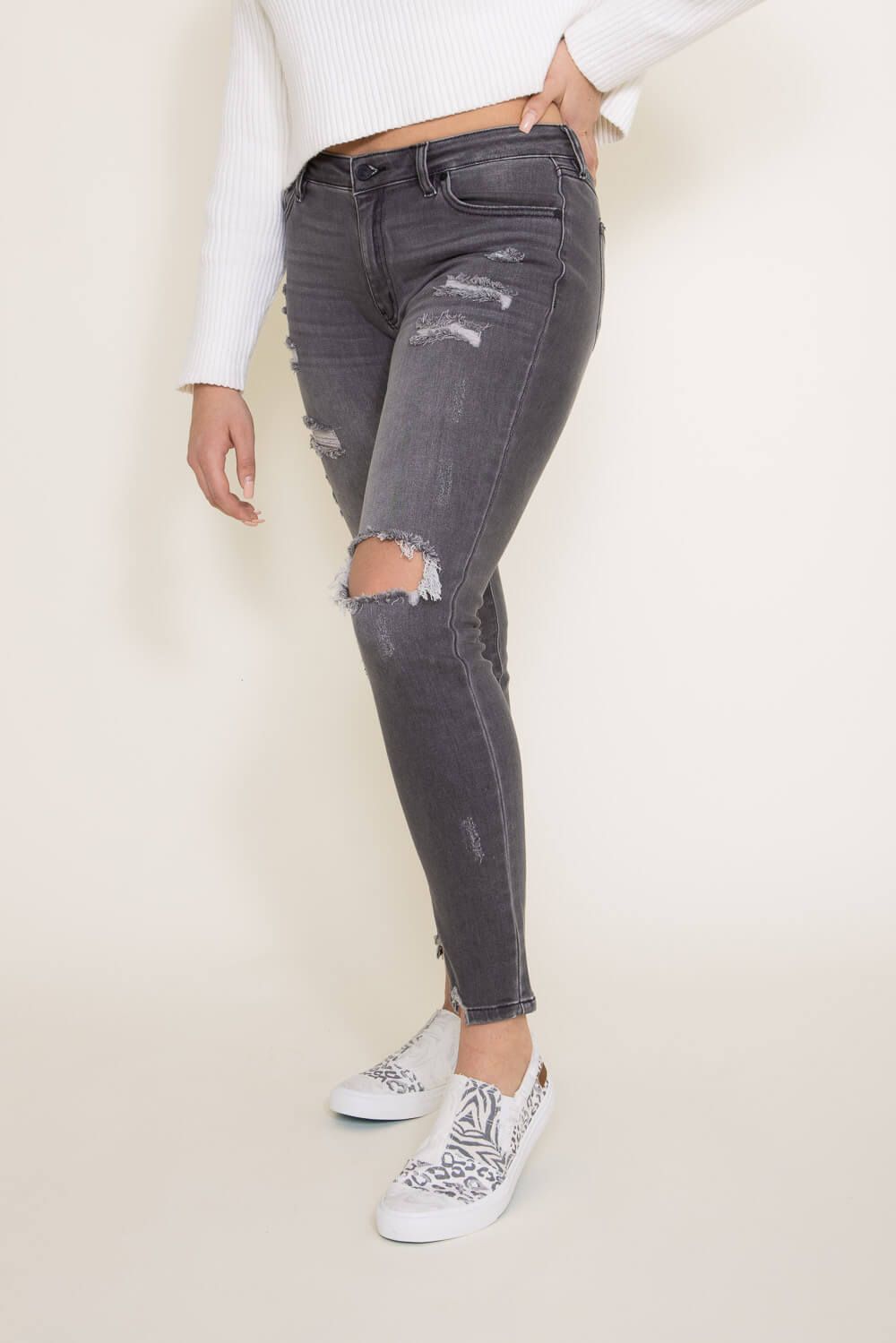 KanCan Mid Rise Distressed Super Skinny Jeans for Women in Light Grey | KC5055LG sold by Glik’s product image thumbnail 4